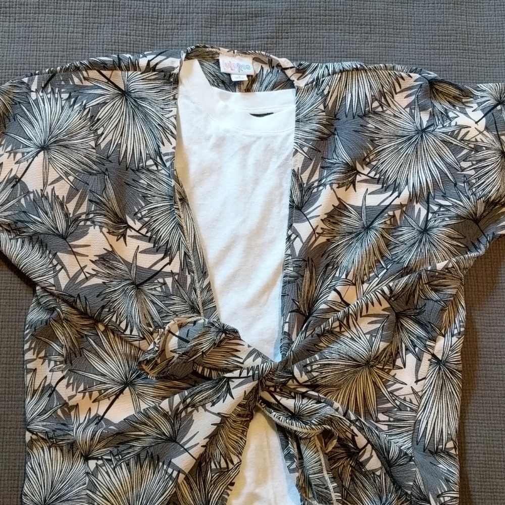 LULAROE Tropical Print Kimono Size 3